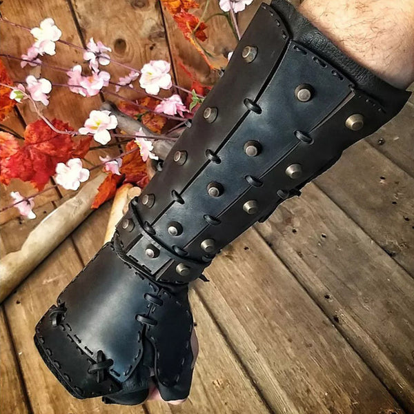 Vivydwell Rivet Lace-Up Medieval New Retro Boxing Glove - Vivydwell
